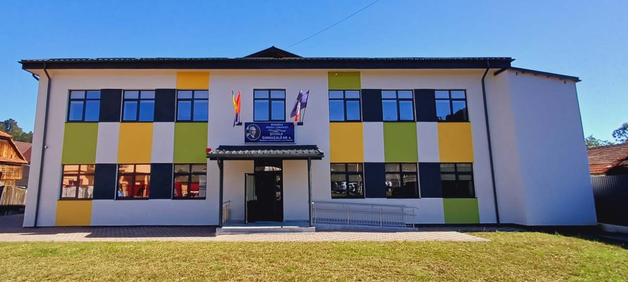 Școala Gimnazială LIVIU REBREANU -Școala nr.4 Comănești