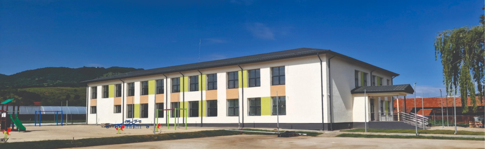 Gimnazială COSTACHI S. CIOCAN - Comănești, Str. Cuza Vodă